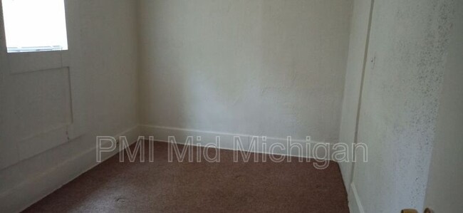 Foto del edificio - 2535 Davison Rd