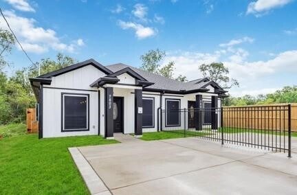 Foto principal - 7803 Jester St