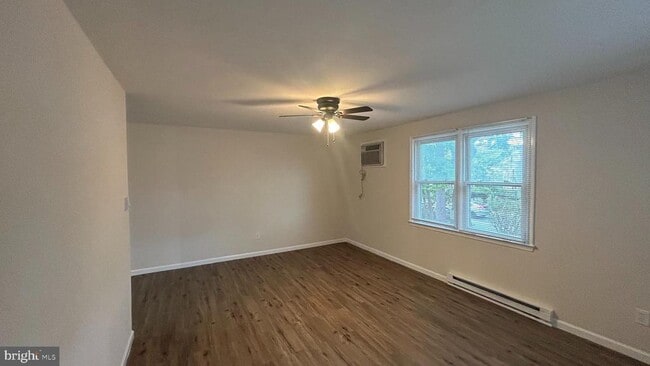Building Photo - 1022 Fox Chase Rd