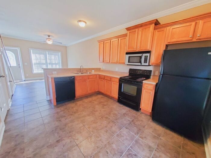 Primary Photo - 2 Bed, 1.5 bath in Quiet and Serene Townho...