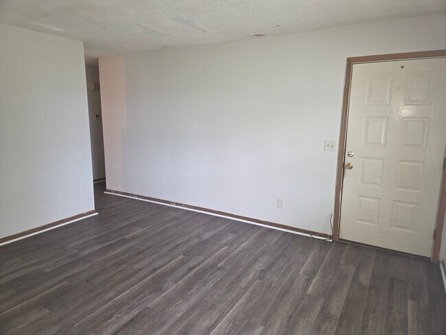 Foto del edificio - 3617-3619 Greeley Dr