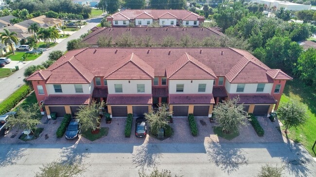 Interior Photo - Acastus Charles Landing LLC