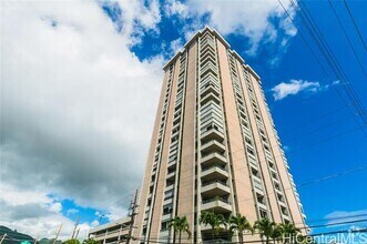 Building Photo - 2100 Date St