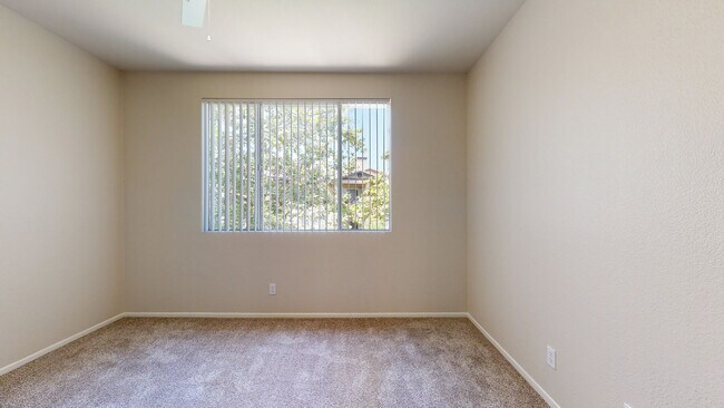 Interior Photo - Windemere at Sycamore Highlands