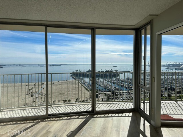 Foto del edificio - 700 E Ocean Blvd