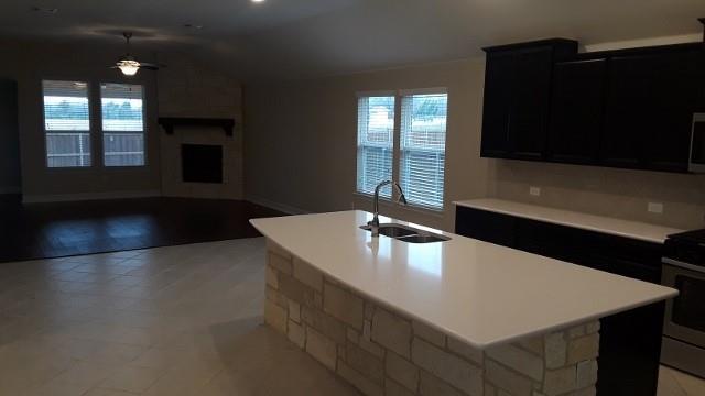 Foto del edificio - 3402 Weyburn Dr