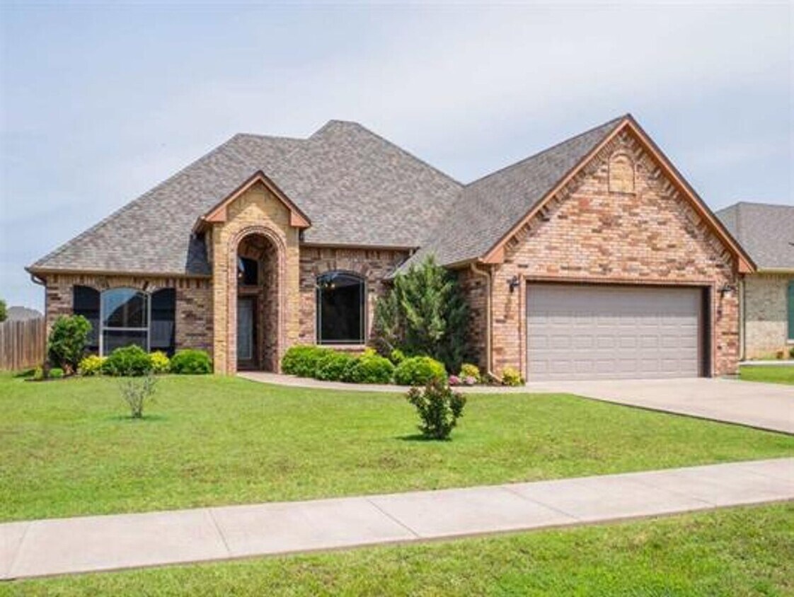 Foto principal - Beautiful Home in desirable Location