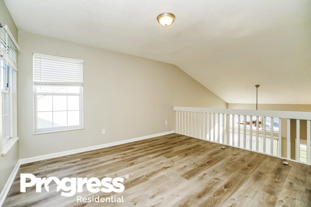 Foto principal - 2791 Beal Dr