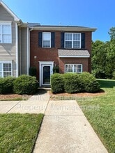 Building Photo - 812 Brittany Way