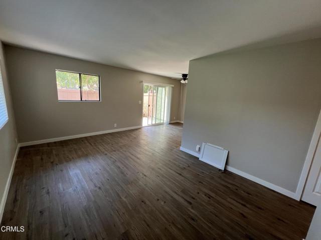 Foto del edificio - 736 Thoreau Ln