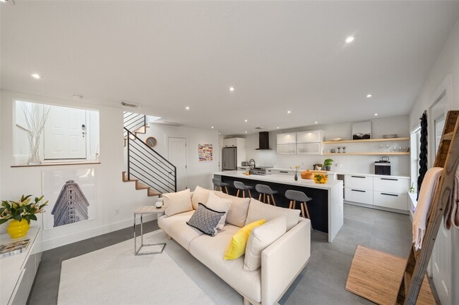 Building Photo - 258 Sentry Maple Pl