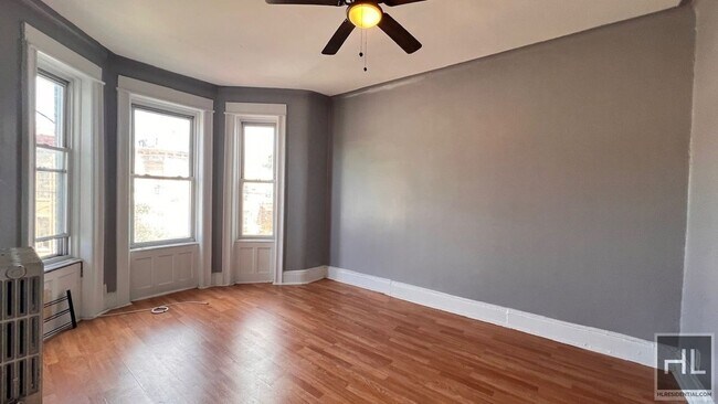 Foto del edificio - 9746 Drew St