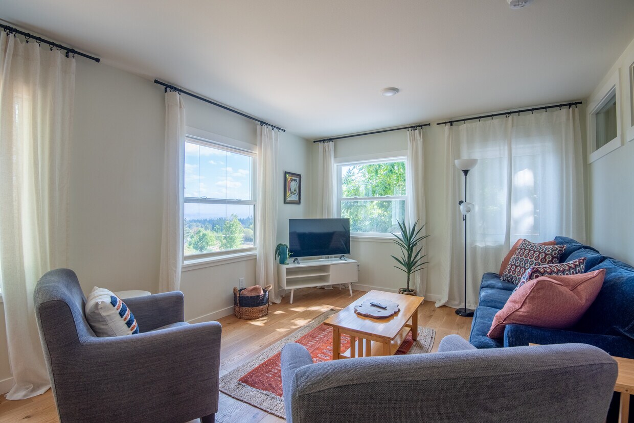 1430 SW Englewood Dr Unit B, Lake Oswego, OR 97034 Apartment for Rent