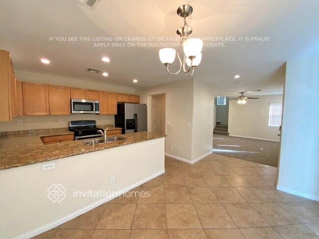 Building Photo - 10642 Gibbous Moon Dr