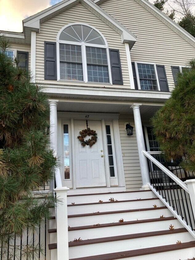 Primary Photo - 47 Bear Hill Rd