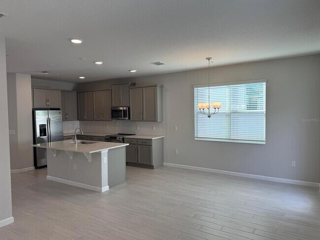 Building Photo - 342 Lady Palm St