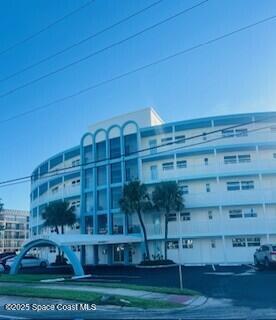 Foto principal - 4000 Ocean Beach Blvd