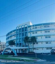 Building Photo - 4000 Ocean Beach Blvd
