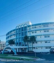 Building Photo - 4000 Ocean Beach Blvd