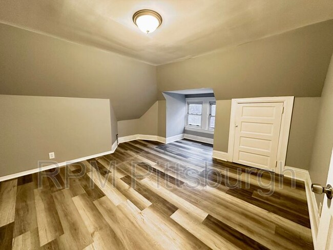 Building Photo - 1404 Rutherford Ave