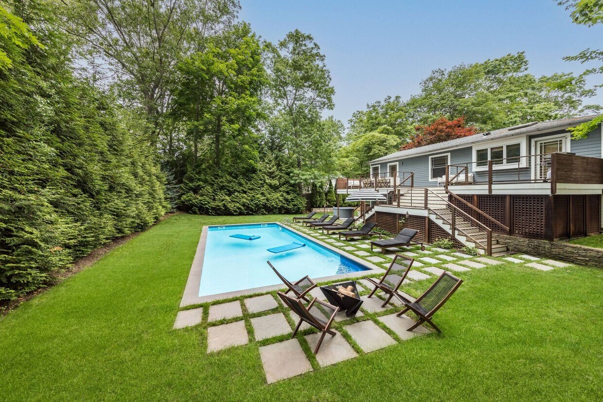 Foto principal - 21 Hillside Dr W