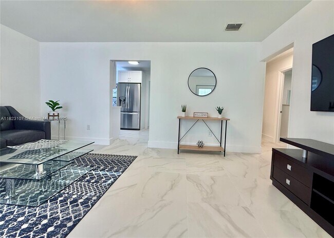 Foto del edificio - 4117 SW 62nd Ave
