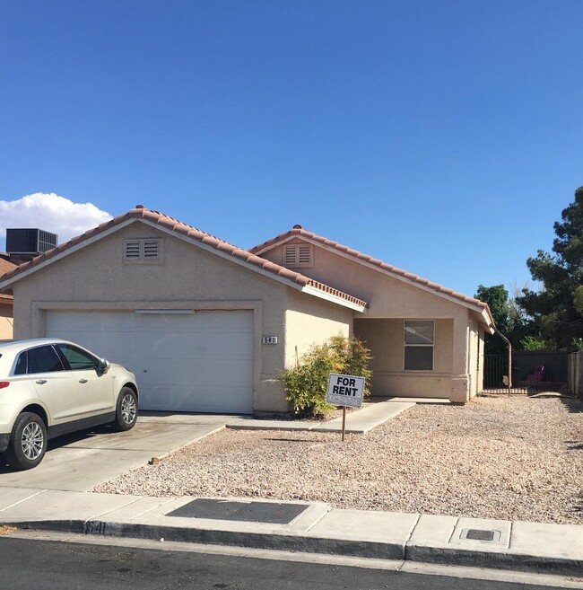Building Photo - 541 Carlos Julio Ave