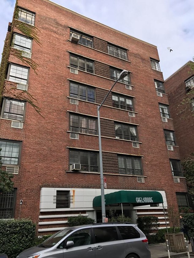 Primary Photo - 205 W 15th St