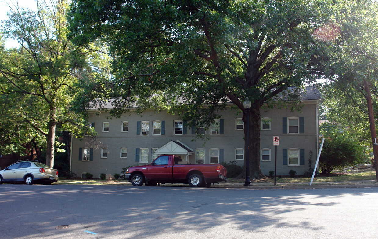 Primary Building Photo - 1101 N Kensington St