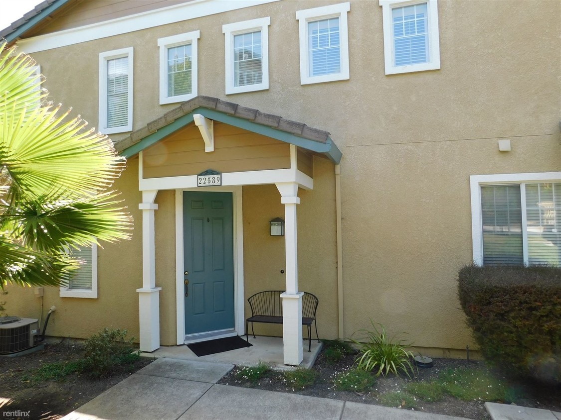 Primary Photo - 4 br, 2.5 bath Condo - 5 Canyons