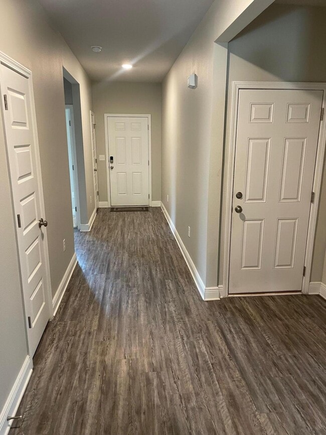 Building Photo - 3513 Moonstone Dr