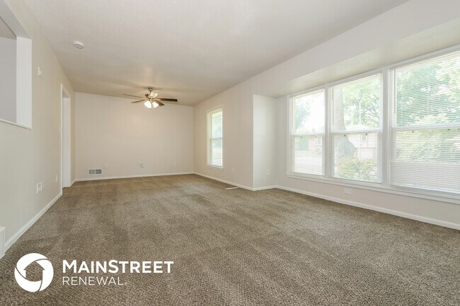 Foto del edificio - 12000 E 57th St