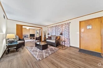 Building Photo - 2714 W 51st St
