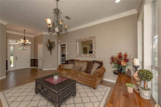 Building Photo - 16635 Windy Ryon Rd