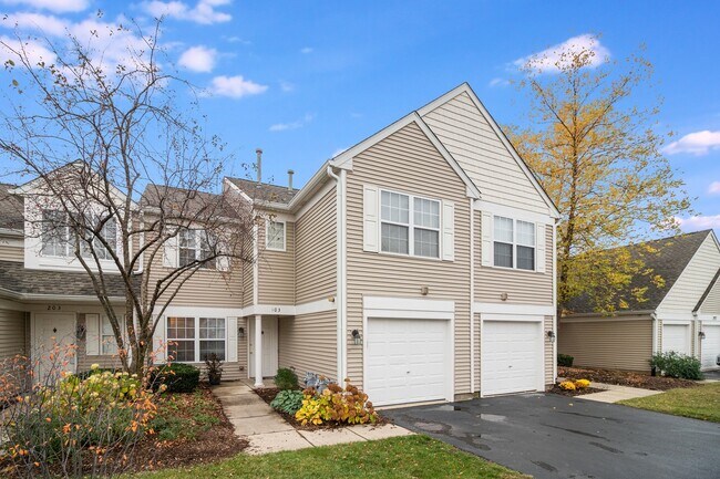 Building Photo - 2427 Sheehan Dr