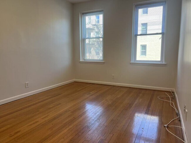 Foto del edificio - 1423 Commonwealth Ave