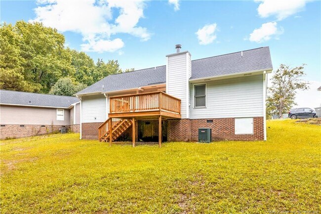 Foto del edificio - 5928 Lively Ct