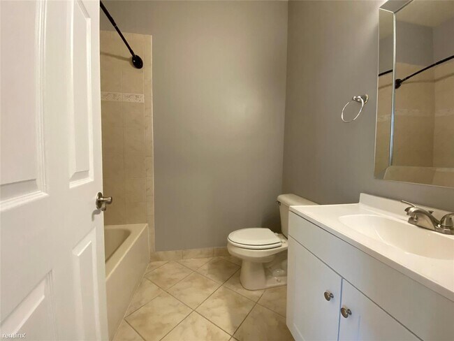 Building Photo - 3 br, 2.5 bath House - 9059 Plymouth Pl