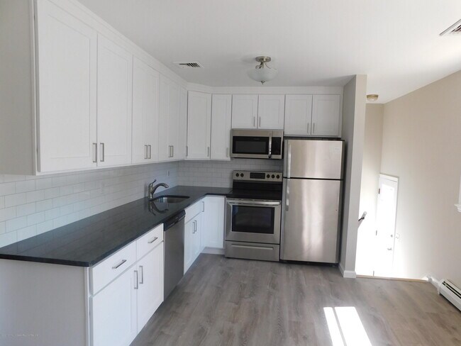 Building Photo - 508 Garden Pl