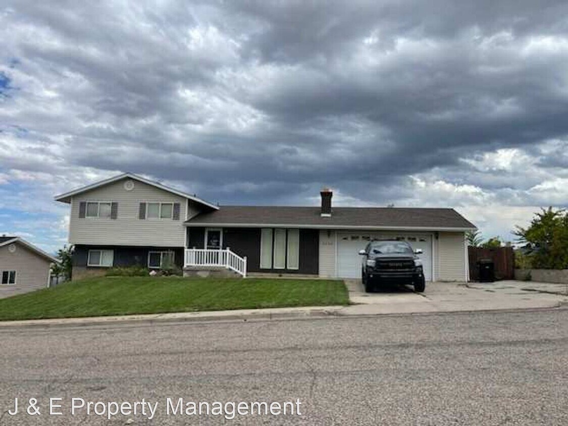 5 br, 2 bath House 2250 W Skyview Dr House Rental in Cedar City, UT
