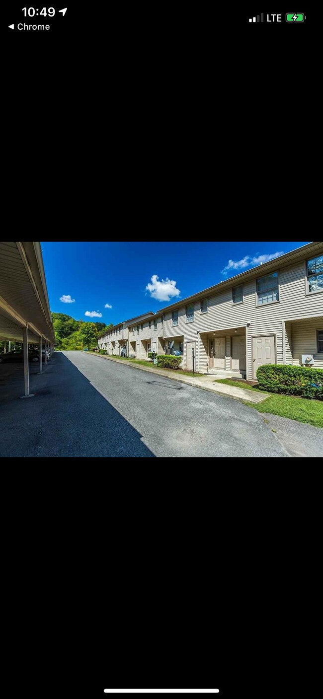 531 Cedar Creek Rd Unit 2, Pikeville, KY 41501 Apartment for Rent in