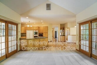 Building Photo - 14020 SW 158th Terrace