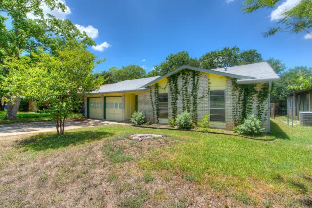 Building Photo - South Austin Hipster Paradise