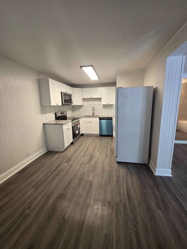 Building Photo - 228 Varnes Ln