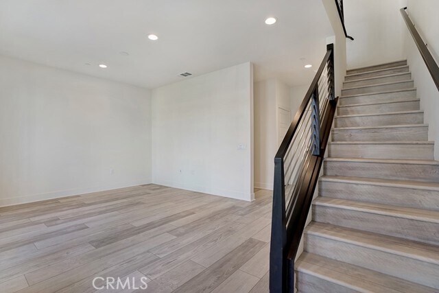 Foto del edificio - 683 W 17th St