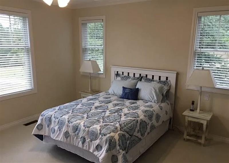 Primary Photo - ELEGANT LAKEVIEW HOME