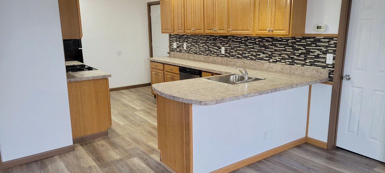 Kitchen island - 1102 Kenmore Ave