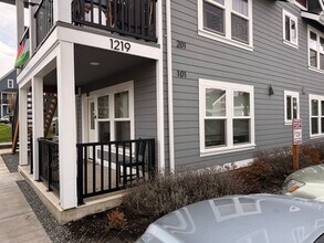 Building Photo - 1217 Billy Frank Jr. St