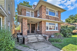 Building Photo - 318 W Marion St