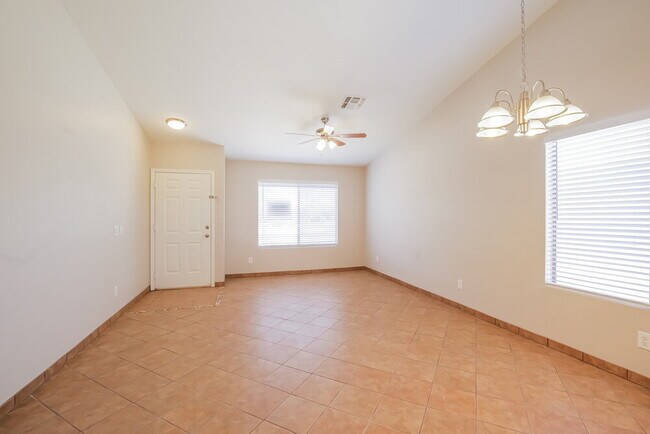 Foto del edificio - 22381 N 107th Dr